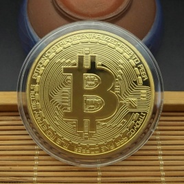 BITCoin Art Collection Позолоченные физические биткойны Биткойн BTC с футляром Подарочные физические металлические антикварные имитации серебряные монеты